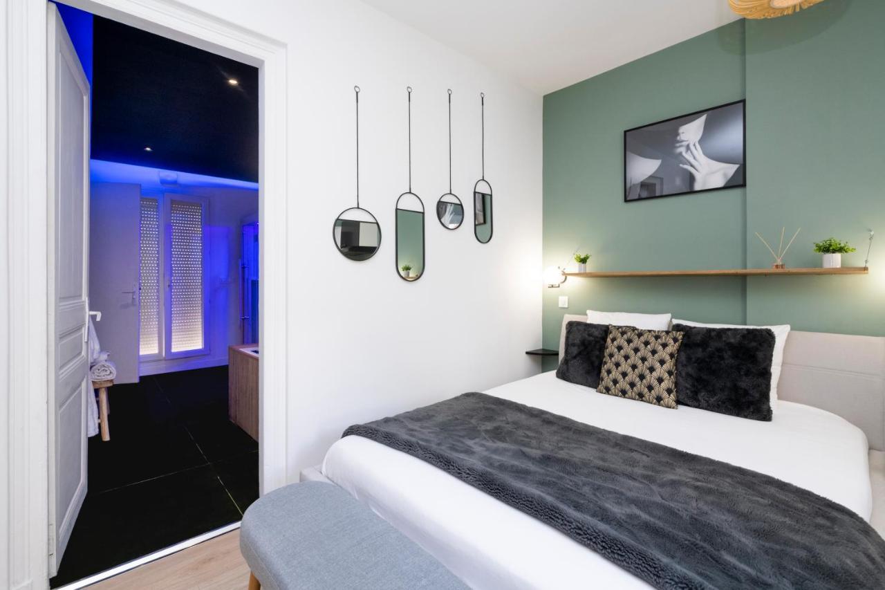 Art Deco Champagne & Apartment *